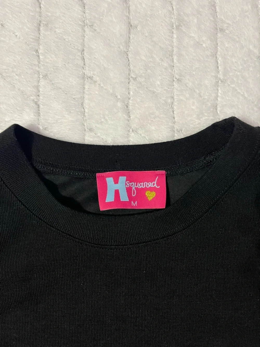 H Squared BEULAH Black Crew Neck Top with Emerald Velvet Bell Sleeves Sz M - Picture 3 of 8